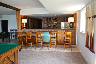 Luxury Business & Family Retreat Lodge on the Lake