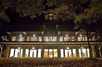 Luxury Business & Family Retreat Lodge on the Lake