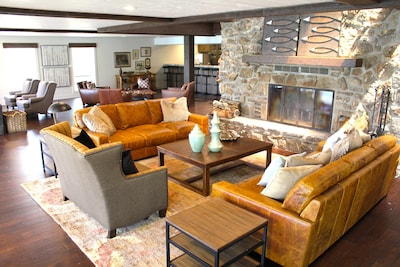 Luxury Business & Family Retreat Lodge on the Lake