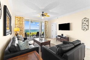 Welcome to High Pointe 15E!