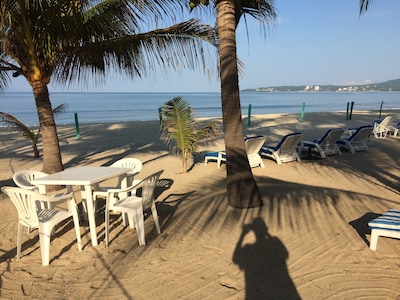 BUCERIAS * CASA FRENTE AL MAR * A solo 10 pasos de la PLAYA y la PISCINA ~ ¡Excelente ubicación!