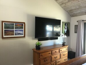 Master Bedroom #1 - American Room  opposite View. 