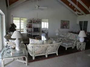 Living room Breezy Beach