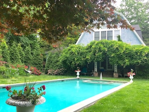 pool with hot tub, lush spring /summer garden & pergola w/ seating in shade