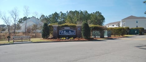 Entrance & Shuttle Stop for Willow Bend