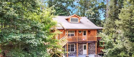 Pigeon Forge Cottage "Timber Tree Lodge"