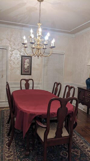 Formal dining room 