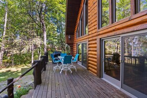 10x30 Deck 2 big sliding glass doors for east access to deck.  