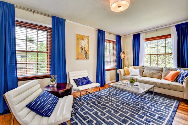 Livingroom, The drapes are not actually that bright of blue.