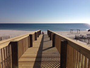 Vue sur la plage ou l’océan