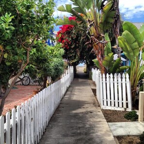 Venice Court