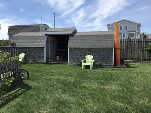 shed in backyard (sorry kayaks are not for use)