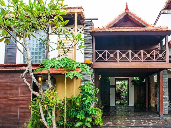 Villa Entrance