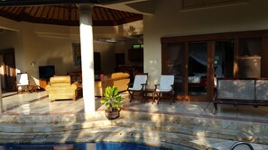 Luxury 3 Bedroom villa w/ private pool