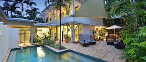 Reef Villa