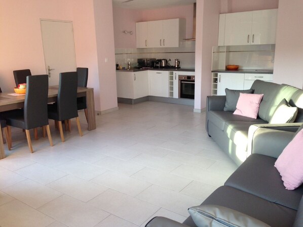 Kitchen, dining, living room