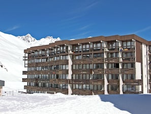 Ciel, Bâtiment, Propriété, Neige, Fenêtre, Design Urbain, Condominium, Nuage, Immobilier, Ville