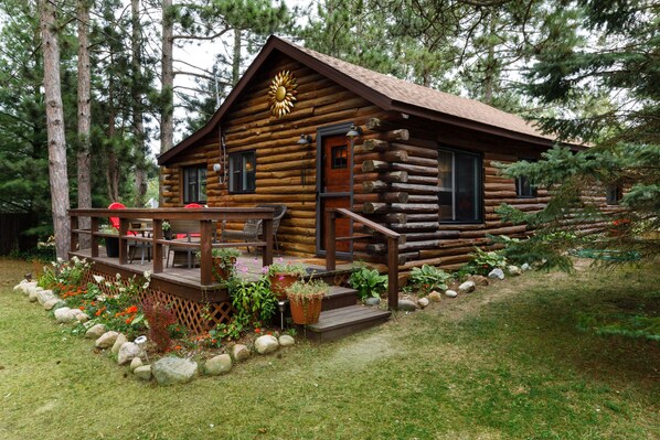 Welcome to the cabin!