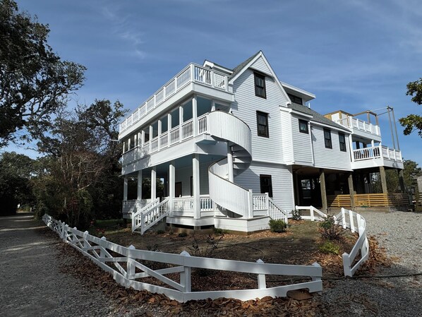 This is Elsie's House as you enter the driveway from Historic Howard Street