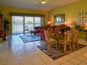 Living and dining room area