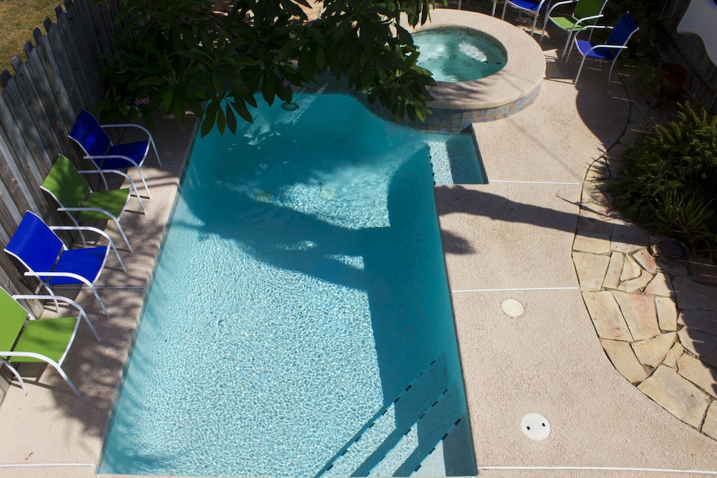 3/ Heated Pool and Jacuzzi close to beach - South Padre Island