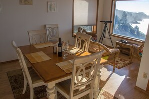 Dining Room, table can be extended to seat six.