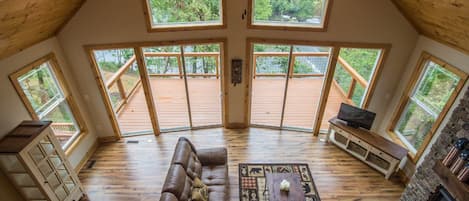 Purpose-built open interior for vacationing and get-together with friends