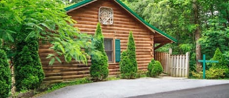 Make an Easy Escape to the Smokies!