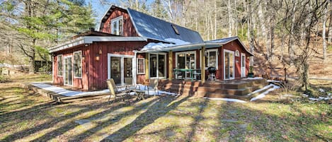 Cullowhee Vacation Rental | 2BR | 1.5BA | 1,208 Sq Ft | Steps Required