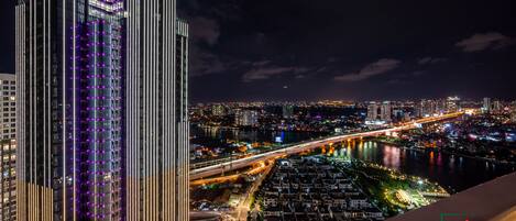 Landmark 81 & Saigon River view at night