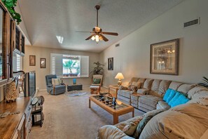 Living Room | Free WiFi