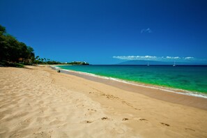 Amazing Walks Along Kahekili Beach Park on Ka`anapali Beach