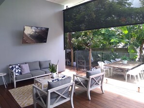 Outdoor Area with 65 inch Smart TV, Foxtel and Netflix