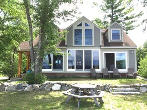 Luxurious Adirondack home overlooking the white mtns & Ossipee lake