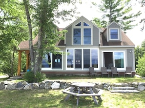 Luxurious Adirondack home overlooking the white mtns & Ossipee lake