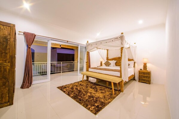 3 BDR VIlla 5, Central Seminyak/Oberoi