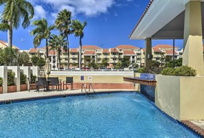 The Puerta Del Mar community boasts 2 pools, a jacuzzi, lounge area, and more!