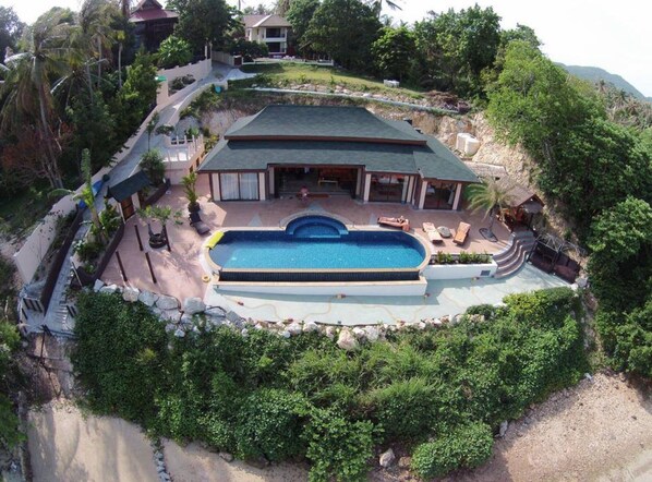 5 Bedroom Sea Front Villa - Koh Phangan