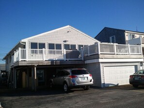 Front view of house from bayside on Eisenhower St
