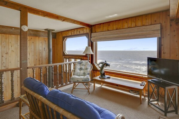 loft area by hot tub