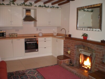 Farmhouse Cottage Sleeps 2 (1 en-suite Bedroom)