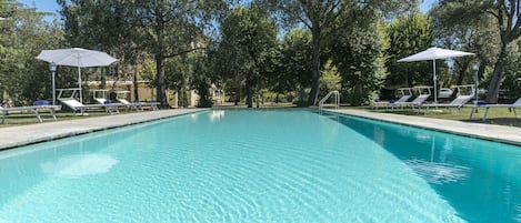 Piscina, Proprietà, Immobiliare, Tempo Libero, Casa, Costruzione, Estate, Ricorrere, Casa, Albero