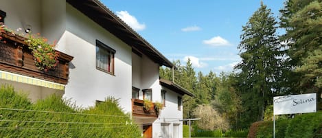 Eigendom, Huis, Gebouw, Lucht, Natuurlijk Landschap, Architectuur, Onroerend Goed, Woongebied, Huis, Verblijf