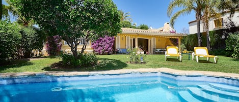 house view from the pool