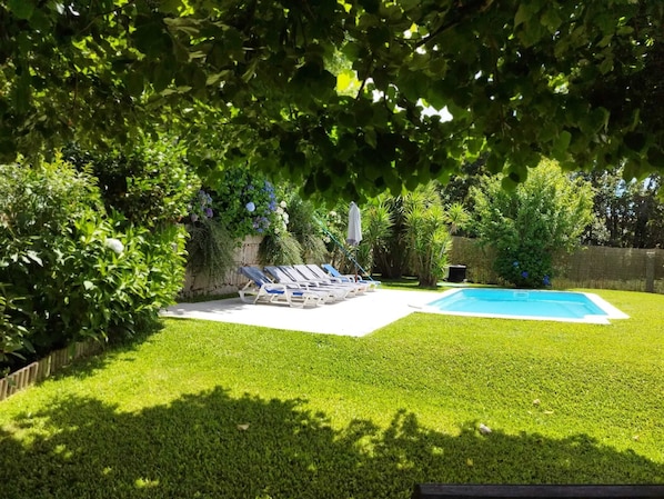 Vue sur piscine