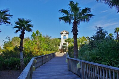 Stunning 4 bed, 3.5 bath condo in Perdido Key