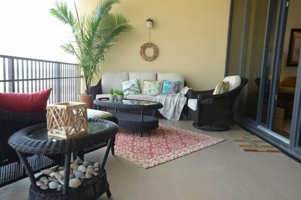 Totally private shaded balcony with captivating  views of the Gulf!