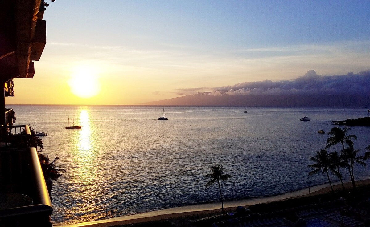 WOW! WHALER’s BEST!! EXQUISITE REMODEL!! 11th Floor VIEWS! – 3 BEDS -SLEEPS 5!!!