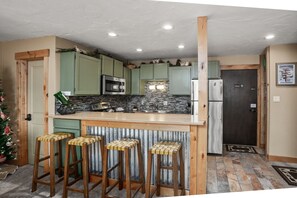 Beautifully Renovated Kitchen and Bar