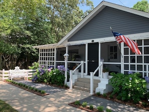 The Oak Cottage is beautifully landscaped.